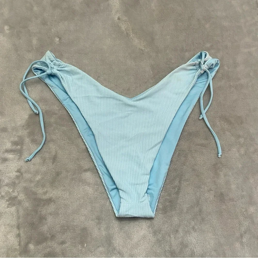 New! Frankie’s Bikinis V-Cut Cheeky Bikini Bottom Swimwear 21535